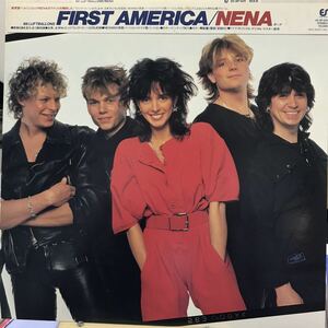 即決 美盤 帯、ピンナップ付 LP Nena / First America (99 Luftballons) / 25・3P-501 ネーナ