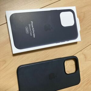 iPhone 15 promax 純正シリコンケース　黒