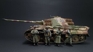 1/35 ドイツ キングタイガー ヘンシェル型 完成品