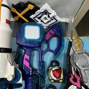 仮面ライダー おもちゃ 武器 変身ベルト など 大量 まとめ売り バンダイ ゼロツードライバー ムゲンゴーストアイコン オウインバスター 等の画像8