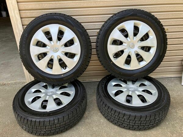 アクア　純正ホイール(タイヤ美品　スタッドレス付き)175/65R15