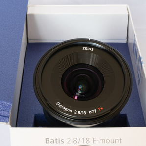 ZEISS 単焦点レンズBatis2.8/18Eマウント 18mm F2.8フルサイズ対応 ブラックの画像2