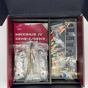 ASUS Maximus IV GENE-Z/GEN3 マザーボードIntel 日本語マニュアル付き 元箱あり 未使用部品あり 現状品の画像8