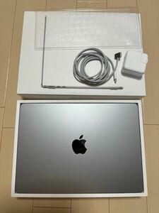 Apple MacBook Air 13.6 M2 2022 スペースグレイ MLXW3J/A 新品同様　限定保証あり