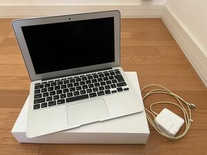 Apple MacBook Air 11インチ, 2.2GHzデュアルコアIntel Core i7-5650U, メモリ8GB SSD128GB