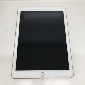 Apple iPad 第6世代 32GB Wi-Fi＋Cellular MRM02J/A A1954 ゴールド docomo 利用制限 240209SK170562の画像2