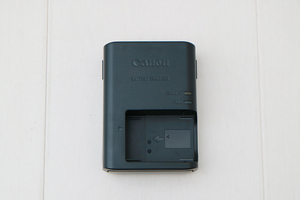 ＜ キヤノン ＞ Canon LC-E12 ＜ LP-E12用純正充電器 チャージャー ＞