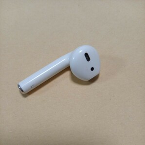 22 AirPods★1世代★ Apple 左耳のみ★状態良好★即決送料込み★ Apple純正 MMEF2J/A  A1722 の画像2