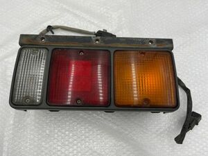 FEB50 tail lamp right driver`s seat side Canter Mitsubishi original MK580805 12V* control number 697-11*