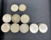 #10131A【コレクター必見】100円銀貨/記念硬貨/82枚/額面8,200円_画像1