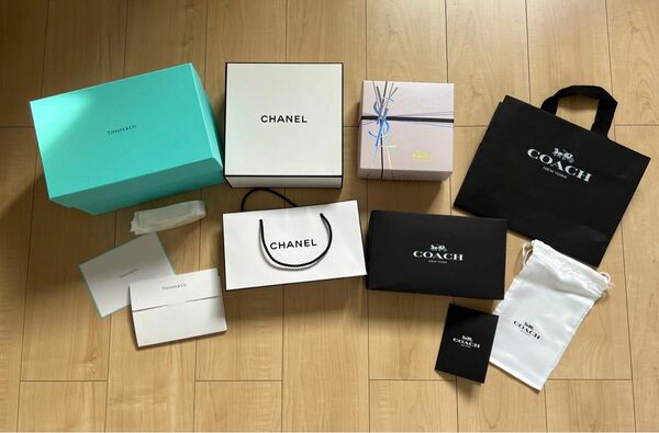 Tiffany、CHANEL、YSL、COACH ブランド ショッパー 空箱