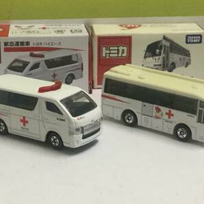 トミカ 日本赤十字社特注 トヨタ ハイエース献血運搬車/ 献血バス           中国製 ベトナム製の画像2