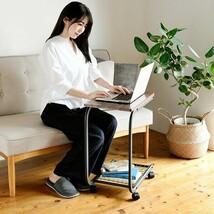 短期間のみの使用 山善 YAMAZEN サイドテーブル キャスター付き コの字テーブル テーブル ウォルナット ソファ_画像8