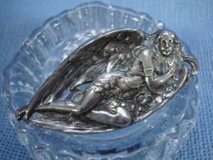 シルバーカラー 天使モチーフ ブローチ 金属製 ビンテージ