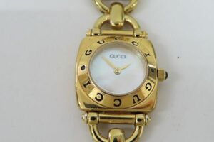 9075/mk/04.11 ◆GUCCI グッチ 6400L ブレスウォッチ シェル文字盤 ゴールドカラー クォーツ レディース腕時計