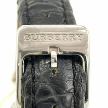 仙17 BURBERRY LONDON 11300L 腕時計 クォーツ アナログ 3針 革ベルト バーバリー ロンドン QZ ローマン シルバー文字盤 ラウンド_画像8