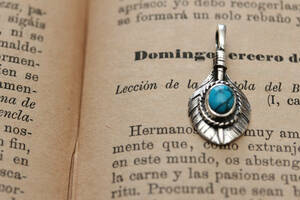 * pendant top : silver 925 feather & turquoise 