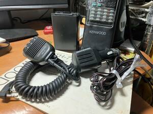 アマチュア無線機　KENWOOD TH-77 Dual Handy 