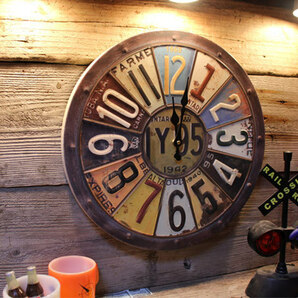 1円 新品 サビた雰囲気が最高 ナンバープレート 時計 アンティークデザイン 壁掛け時計 ガレージ アメリカンインテリアの画像1