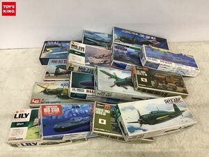 1円〜 同梱不可 ジャンク 1/72等 99式双発軽爆撃機、アルファ級潜水艦 レッドスター 他