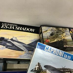 1円〜 同梱不可 ジャンク 1/72等 CAPRONI CA-311、 AH-64 Apache Attack Helicopter 他の画像2