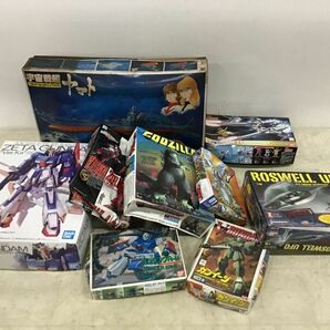 1円〜 同梱不可 ジャンク 1/144等 ガンダムエックス、ROSWELL UFO 他の画像1