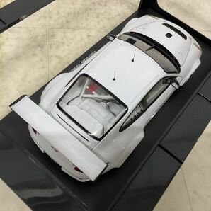 1円〜 オートアート 1/18 ポルシェ911 (997) GT3 RSR 2009 PLAIN BODY VERSION ホワイトの画像4