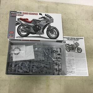 1円〜 ハセガワ 1/12 カワサキ KR250（KR250A） シルバーカラー、Honda NSR500 1989 WGP500 チャンピオン他の画像2