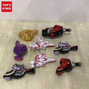 1円〜 訳あり 仮面ライダーギーツ デザイアドライバー、フィーバースロットレイズバックル 等