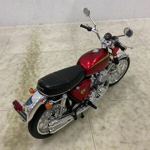 1円〜 アオシマ 完成品バイクシリーズ 1/12 ホンダ DREAM CB750FOUR キャンディレッドの画像3