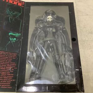 1円〜 未開封含 メディコム・トイ FROM THE MAD CAPSULE MARKETS ブラックサイボーン、ホワイトクラッシャーの画像3