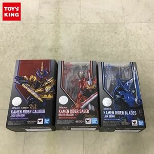 1円〜 S.H.Figuarts 仮面ライダーセイバー ブレイブドラゴン、仮面ライダーカリバー ジャオウドラゴン 等