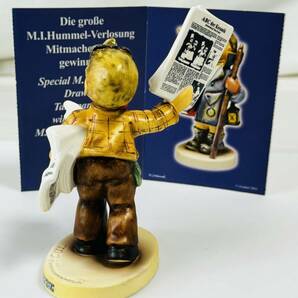 ◇ フンメル陶器人形 ゲーベル goebel  ビンテージ # 2133ドイツ製 アンティーク ”EXTRA, EXTRA“ /263722/418-76 の画像4