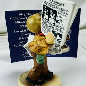 ◇ フンメル陶器人形 ゲーベル goebel  ビンテージ # 2133ドイツ製 アンティーク ”EXTRA, EXTRA“ /263722/418-76 の画像5