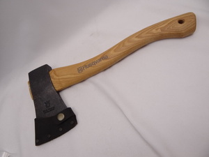 3707　ハスクバーナ 手斧 スウェーデン製 カバー付き 長さ38cm