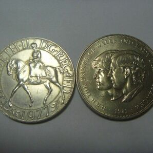 イギリス 古銭 記念硬貨 2種 ダイアナ妃チャールズ皇太子成婚 エリザベス女王在位25周年 記念貨幣 外国貨幣 コイン 外国銭