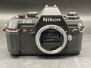 D84［動作未確認品］希少　Nikon F301 ボディ　一眼レフ　カメラ　フィルムカメラ