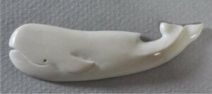 ナンタケットバスケット用のクジラに歯素材の彫りのクジラオーナメント