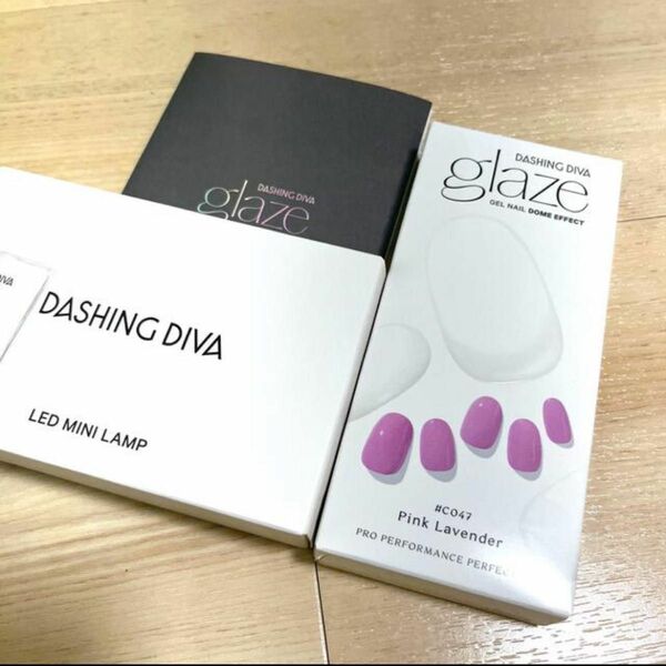 DASHING DIVA glaze LEDライト&ジェルネイルシール