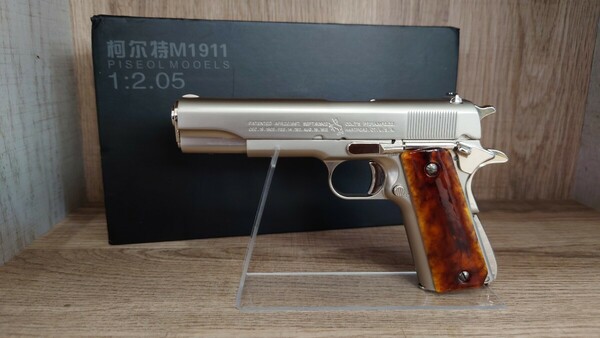 精巧1/2スケール　ミニチュアモデルガン　コルトM1911 ガバメント　シルバー　 グリップカスタム　