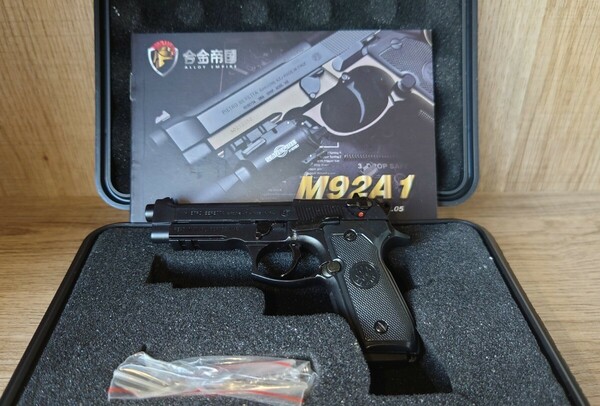 精巧1/2スケール　M92A1 ミニチュアモデルガン　ブラック　　 ミリタリー　トイガン　モデルガン