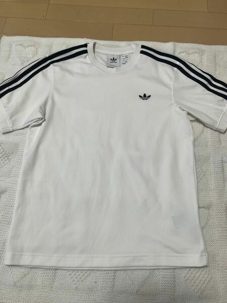 adidas Tシャツ