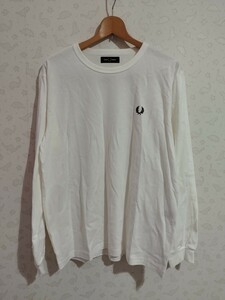 フレッドペリー　FRED PERRY　長袖　ロンT　長袖Tシャツ　トップス