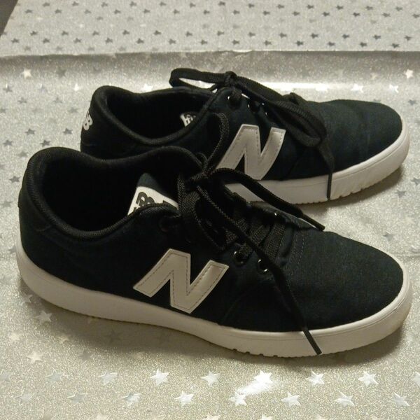 New BalanceCT10 24㌢黒スニーカー