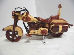 ☆木製ミニサイズ バイク☆ミニチュア★3輪の原動機付自転車　オートバイ♪♪