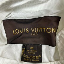 超希少 LOUIS VUITTON ルイヴィトン ジャケット モノグラム 刺繍 レザーボタン ダブルブレスト ガーゼ素材 フランス製 38サイズ ホワイト_画像4