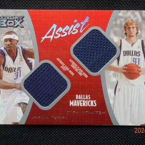 Jason Terrey/Dirk Nowitzki 2004-05 Topps Luxury Box Assist Dual Relics #288/350の画像1