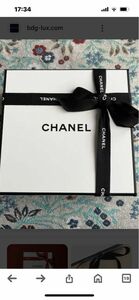 【美品】シャネル CHANEL ギフトボックス　箱　リボン　マグネット