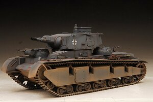 維1/35 ドイツ NbFzノイバウファールツォイク多砲塔戦車 完成品B336