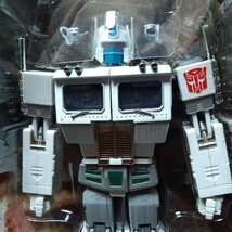 トランスフォーマー ウルトラマグナス MP-2 ☆_画像3